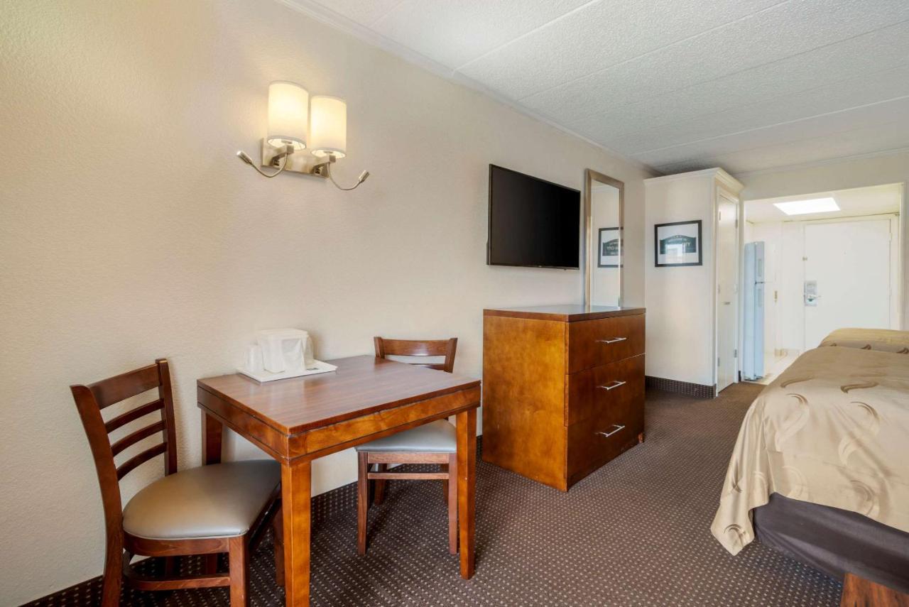 Quality Inn & Suites Oceanblock Όσεαν Σίτι Εξωτερικό φωτογραφία