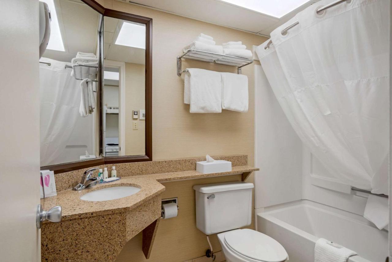 Quality Inn & Suites Oceanblock Όσεαν Σίτι Εξωτερικό φωτογραφία